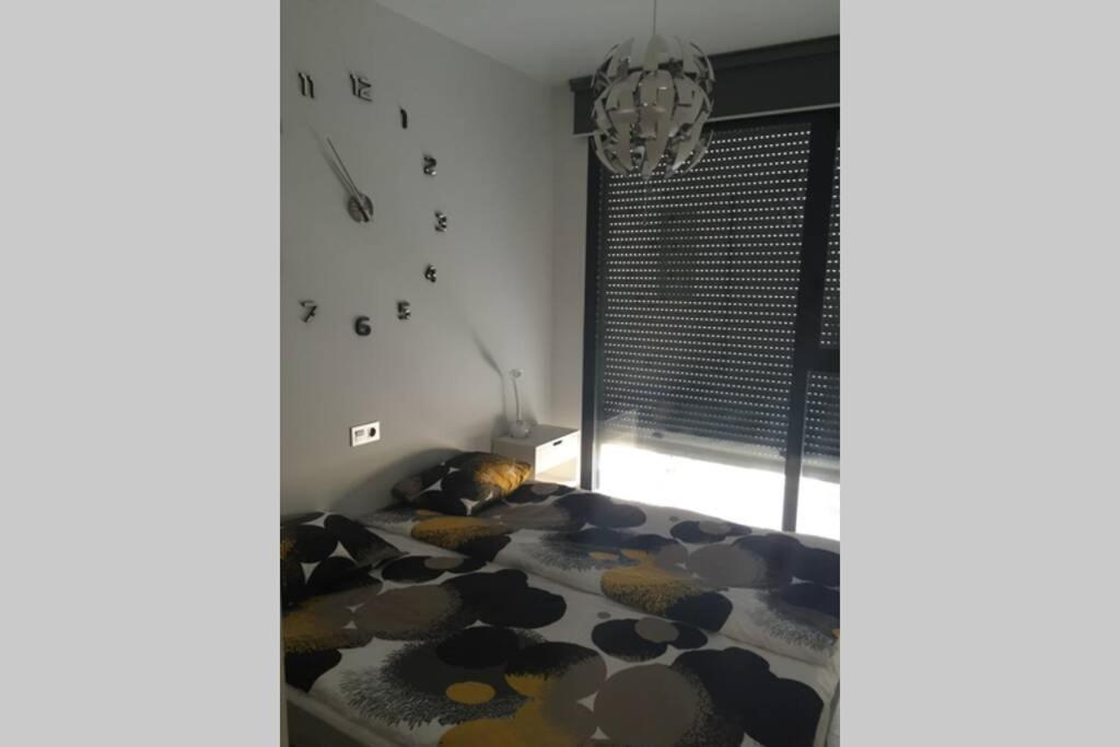 Sun Terrace Apartment 또레비에하 외부 사진